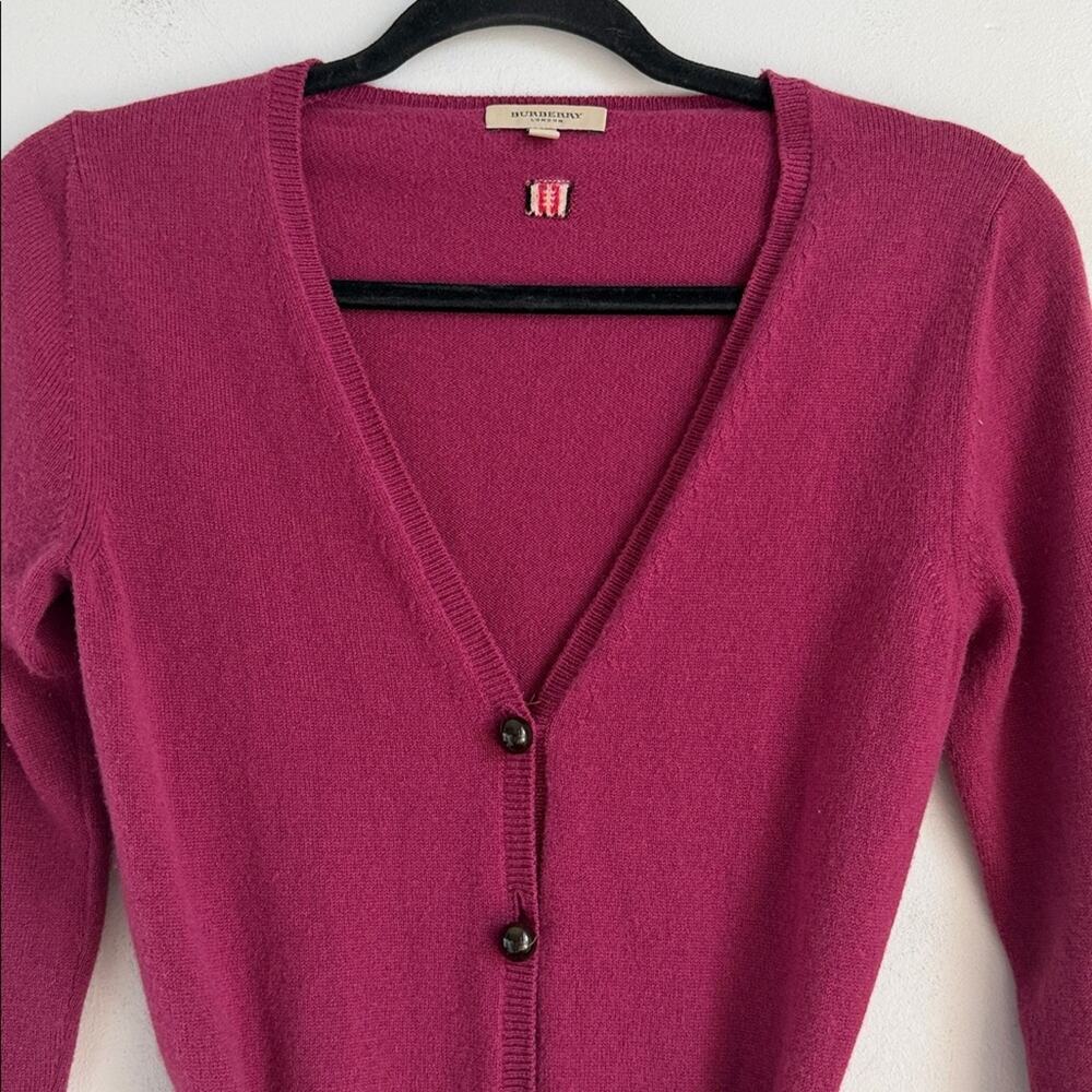 Burberry London 100% cashmere V-neck button up belted knit cardigan sweater XS - Picture 2 of 8
